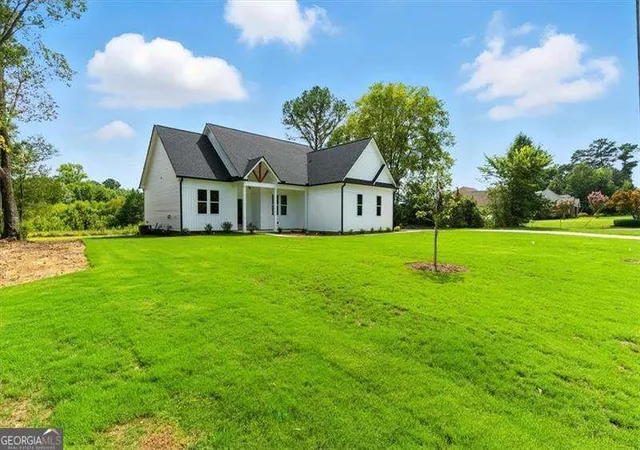 Photo 3 of Single family home for sale at 1 Mountain Chase Rd, Rome, GA 30165 | MLS# 10796171 | Listing updated on 2026-07-14