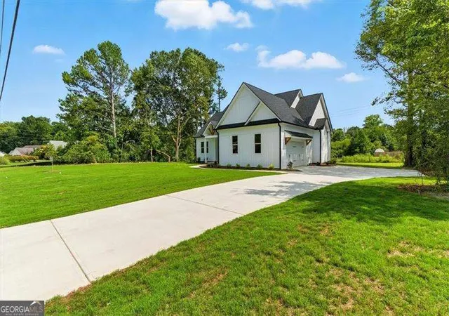 Photo 3 of Single family home for sale at 1 Mountain Chase Rd, Rome, GA 30165 | MLS# 10796171 | Listing updated on 2026-07-14