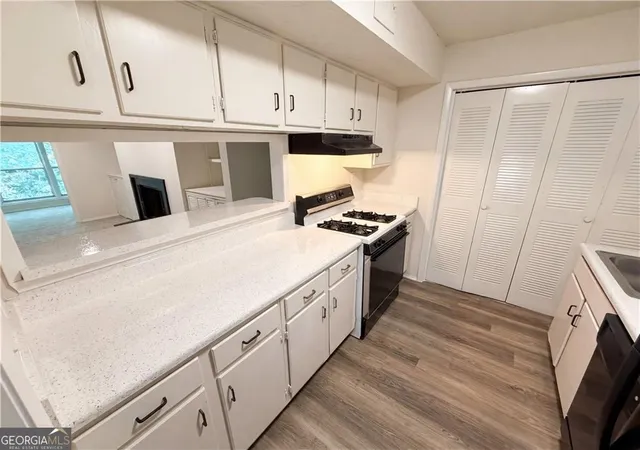 5th image of 1005 Dunbar Dr, Atlanta, GA 30338 | MLS# 10787391