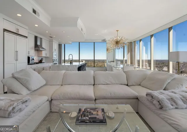 4th image of 3630 Peachtree Rd Ne #2204, Atlanta, GA 30326 | MLS# 10720737