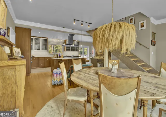 Photo 4 of Single family home for sale at 2221 Highview Rd Sw, Atlanta, GA 30311 | MLS# 10728196 | Listing updated on 2026-08-31