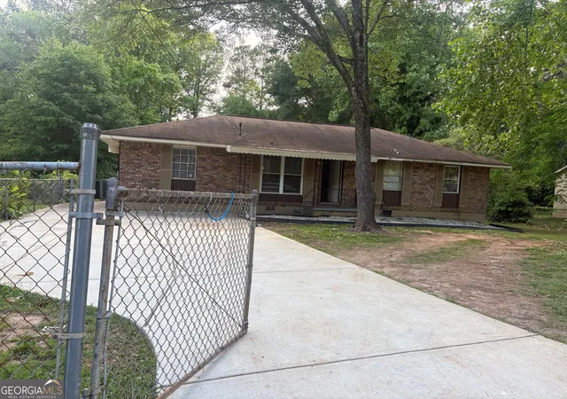 image of 8145 Attleboro Dr, Jonesboro, GA 30238 | MLS# 10761667