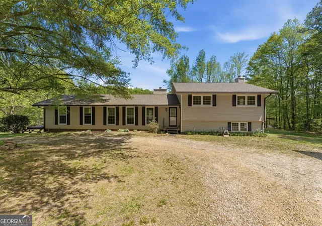 Homes for sale in Roopville, GA | 224 Old Franklin St, Roopville, GA 30170 | MLS# 10735777