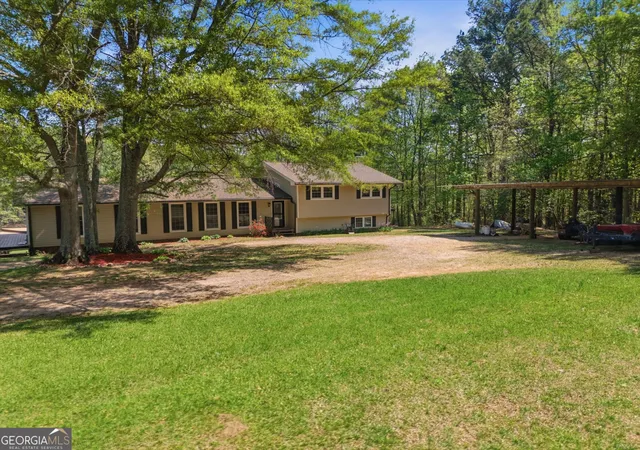 Homes for sale in Roopville, GA | 224 Old Franklin St, Roopville, GA 30170 | MLS# 10735777