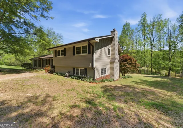 Homes for sale in Roopville, GA | 224 Old Franklin St, Roopville, GA 30170 | MLS# 10735777
