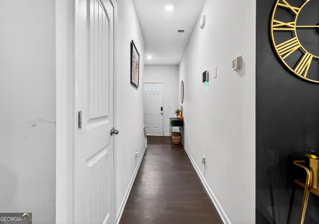Photo 4 of Townhouse for sale at 5705 Union Pointe Dr, Union City, GA 30291 | MLS# 10781826 | Listing updated on 2026-06-28