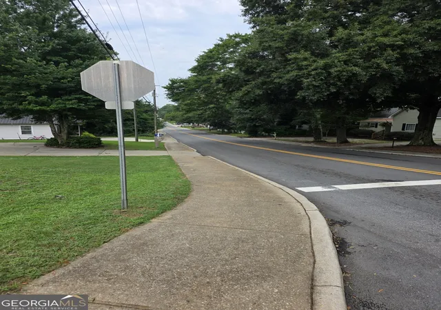 3rd image of 00 Martin Luther King Jr Dr, Winder, GA 30680 | MLS# 10818318
