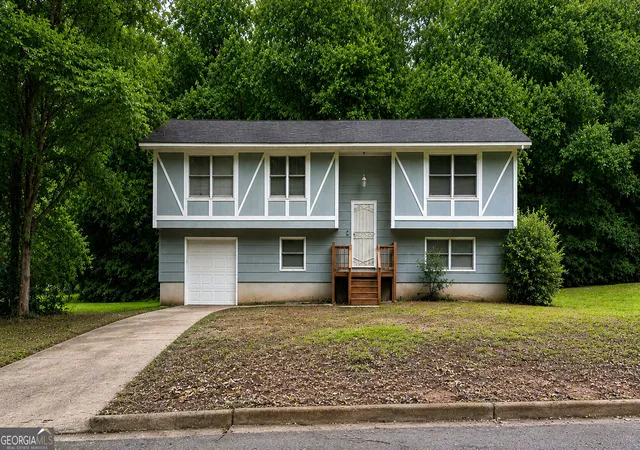 Photo 1 of Single family home for sale at 7528 Pembrook Ct, Riverdale, GA 30274 | MLS# 10820996 | Listing updated on 2026-09-10