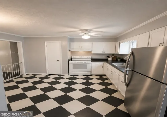 Photo 2 of Single family home for sale at 7528 Pembrook Ct, Riverdale, GA 30274 | MLS# 10820996 | Listing updated on 2026-09-10