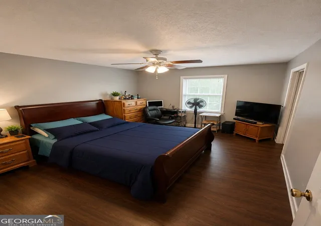 Photo 3 of Single family home for sale at 7528 Pembrook Ct, Riverdale, GA 30274 | MLS# 10820996 | Listing updated on 2026-09-10