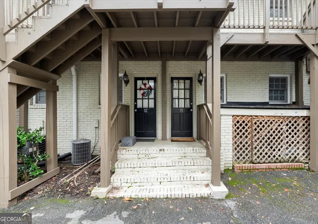 Listing Photo 2 - Condo for sale in building located at 1879 Johnson Rd Ne, Atlanta, GA 30306 - Unit #11