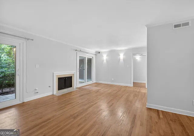 Photo 3 of Sale Pending at 5400 Roswell Rd #L6, Atlanta, GA 30342 | MLS# 10775379 | Listing updated on 2026-10-07