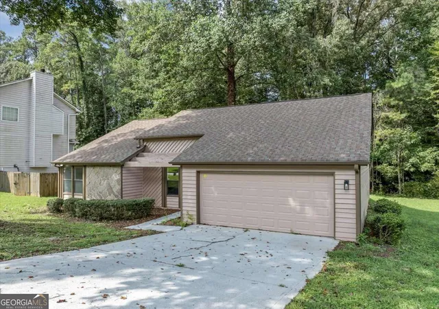 Photo 3 of Single family home for sale at 4818 Terrace Green Tr, Stone Mountain, GA 30088 | MLS# 10829559 | Listing updated on 2026-09-03