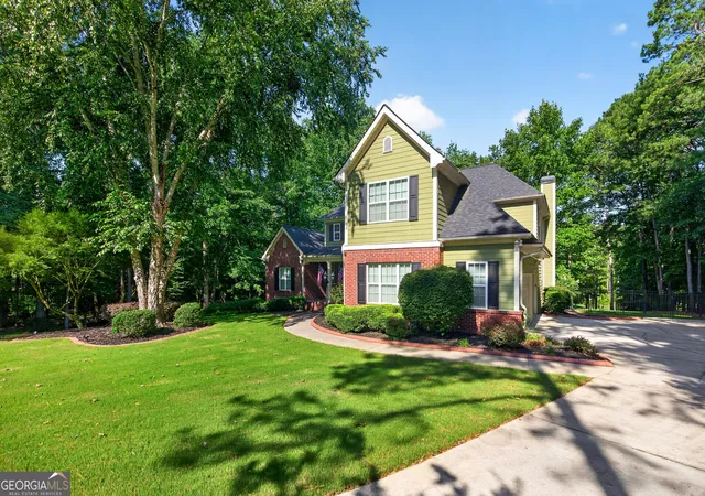 2nd image of 135 Primrose Pass, Newnan, GA 30265 | MLS# 10801835