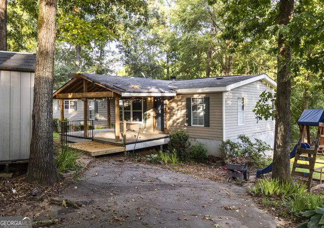 1st image of 106 Flatrock Ln, Eatonton, GA 31024 | MLS# 10824460