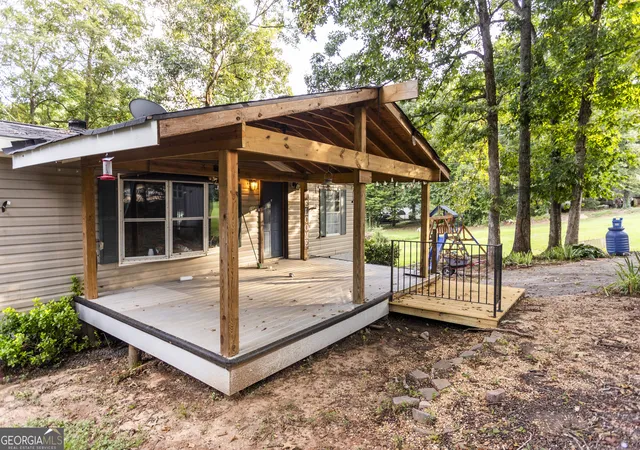 2nd image of 106 Flatrock Ln, Eatonton, GA 31024 | MLS# 10824460