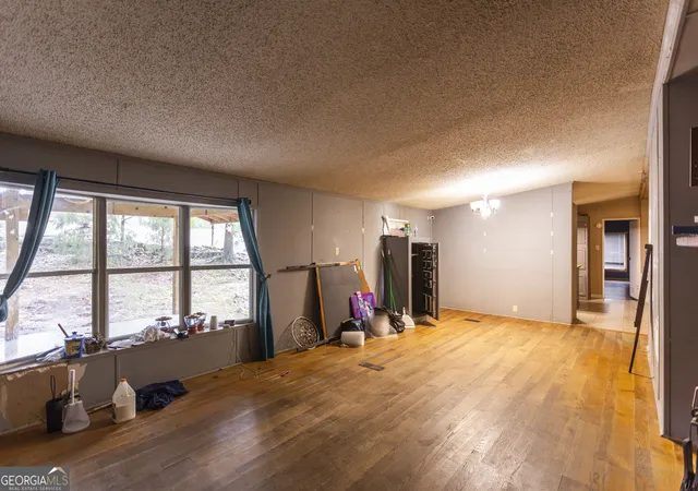 Photo 3 of Single family home for sale at 106 Flatrock Ln, Eatonton, GA 31024 | MLS# 10824460 | Listing updated on 2026-08-26