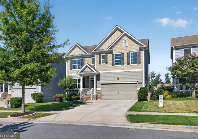 Photo 4 of Single family home for sale at 6732 Scarlet Oak Way, Flowery Branch, GA 30542 | MLS# 10781104 | Listing updated on 2026-08-10