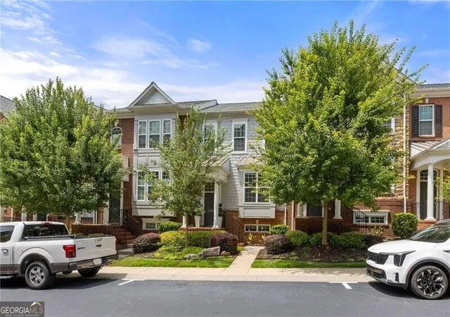 Photo 3 of Townhouse for sale at 2294 Limehurst Dr Ne #17, Atlanta, GA 30319 | MLS# 10825390 | Listing updated on 2026-09-22