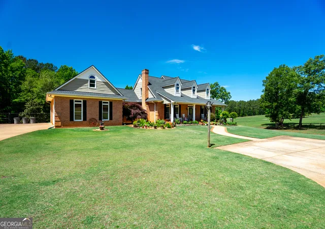 Photo 4 of Single family home for sale at 529 Floyd Rd, Pine Mountain, GA 31822 | MLS# 10760923 | Listing updated on 2026-10-12