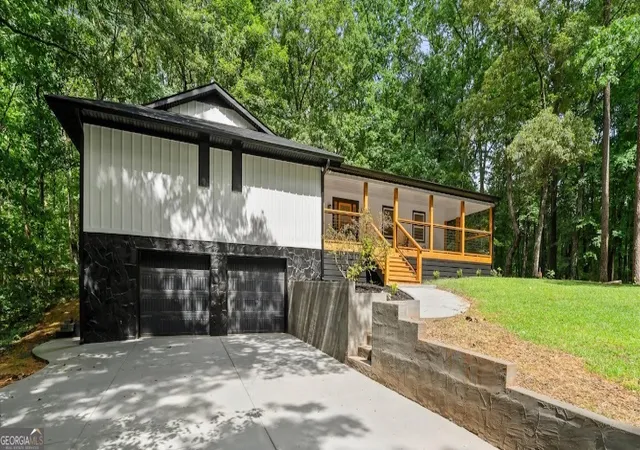 Photo 2 of Single family home for sale at 2513 N Carroll Ct, Villa Rica, GA 30180 | MLS# 10775688 | Listing updated on 2026-08-24