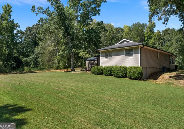 Photo 3 of Single family home for sale at 150 Beard Lake Rd Se, Rome, GA 30161 | MLS# 10818433 | Listing updated on 2026-09-07