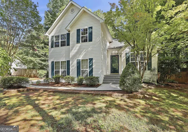 Photo 2 of Sale Pending at 225 Ivy Trace Blvd, Newnan, GA 30265 | MLS# 10810213 | Listing updated on 2026-09-01