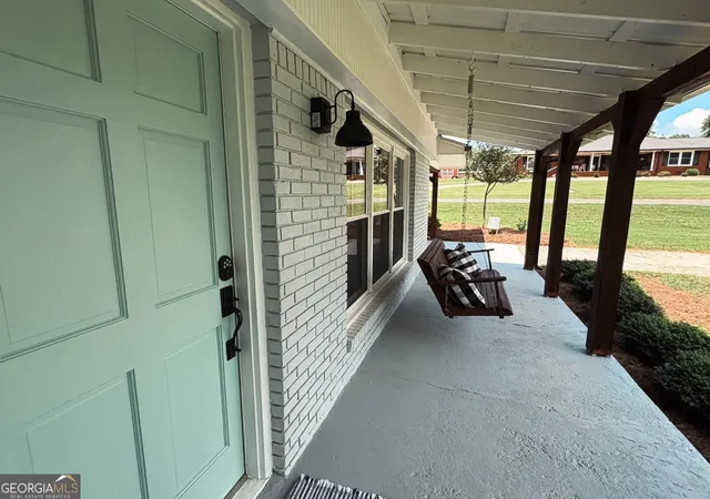 Photo 4 of Single family home for sale at 3 Davis St, Cartersville, GA 30120 | MLS# 10799487 | Listing updated on 2026-10-06
