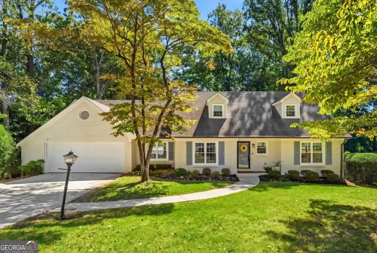 Photo 1 of Single family home for sale at 795 Spalding Dr, Sandy Springs, GA 30328 | MLS# 10877539 | Listing updated on 2026-10-22