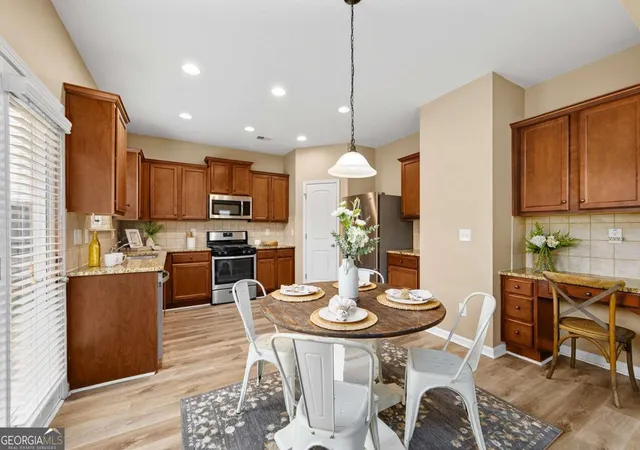 Homes for sale in Canton, GA | 523 Gardenview Rd, Canton, GA 30114 | MLS# 10797265