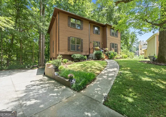 1st image of 3973 Guilford Ct Nw, Lilburn, GA 30047 | MLS# 10809693
