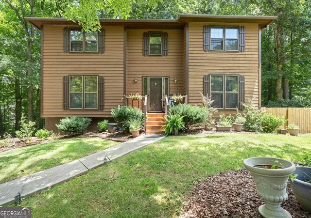 2nd image of 3973 Guilford Ct Nw, Lilburn, GA 30047 | MLS# 10809693