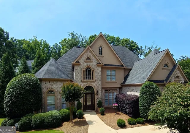 Homes for sale in Gainesville, GA | 5359 Point South Dr, Gainesville, GA 30504 | MLS# 10768627