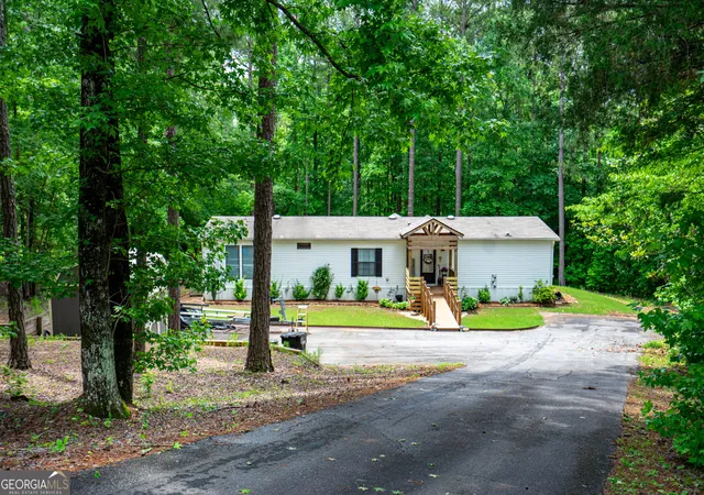 Homes for sale in Five Points, AL | 1249 County Road 446, Five Points, AL 36855 | MLS# 10733068