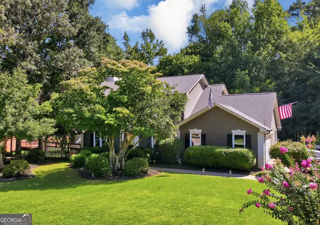 Photo 3 of Single family home for sale at 181 Elderberry Cir, Athens, GA 30605 | MLS# 10810492 | Listing updated on 2026-08-20