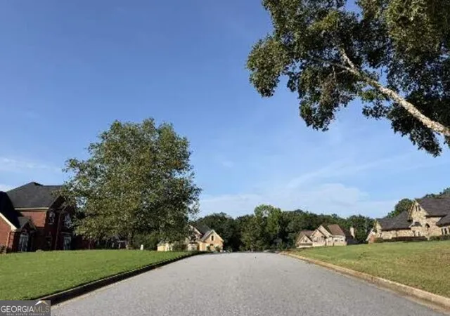 Photo 3 of Single family home for sale at 2560 Oak Creek Ln, Conyers, GA 30094 | MLS# 10835395 | Listing updated on 2026-09-11