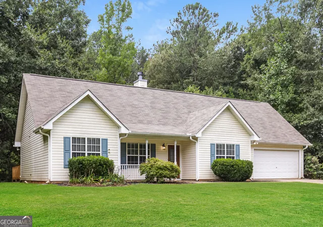 Photo 3 of Single family home for sale at 1235 Browns Country Ln, Locust Grove, GA 30248 | MLS# 10836456 | Listing updated on 2026-09-21