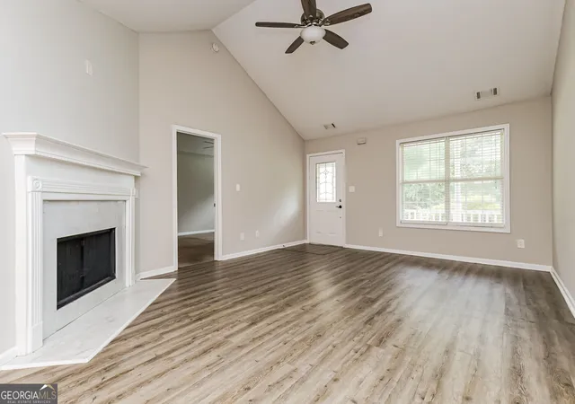 Photo 4 of Single family home for sale at 1235 Browns Country Ln, Locust Grove, GA 30248 | MLS# 10836456 | Listing updated on 2026-09-21