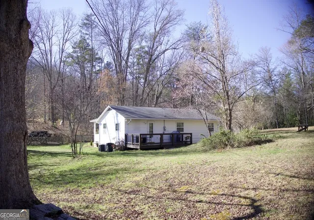 Photo 4 of Single family home for sale at 331 Blue Arrow Ln, Mineral Bluff, GA 30559 | MLS# 10731572 | Listing updated on 2026-05-06