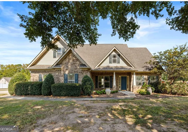 Photo 3 of Single family home for sale at 107 Sweet Bay Cir, Milner, GA 30257 | MLS# 10665949 | Listing updated on 2026-01-27