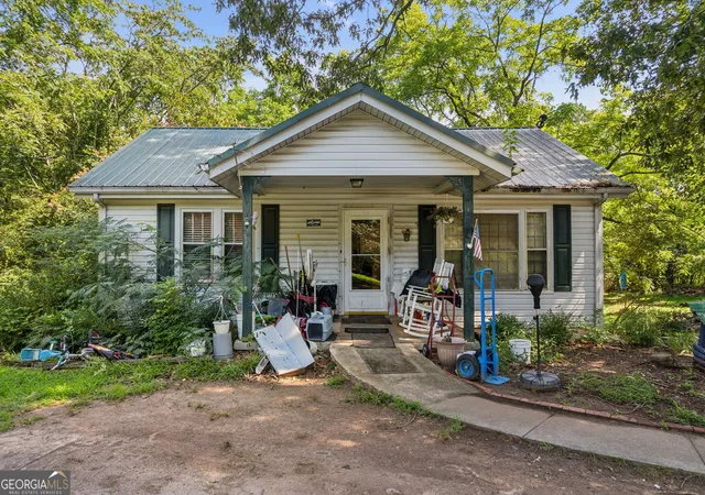 Photo 1 of Single family home for sale at 3804 Price Rd, Gainesville, GA 30506 | MLS# 10341238 | Listing updated on 2026-07-16