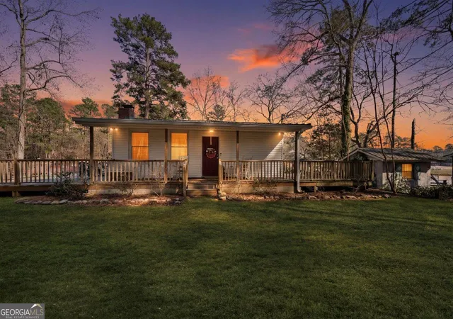 Homes for sale in Eatonton, GA | 109 Horseshoe Beand Road, Eatonton, GA 31024 | MLS# 10716604