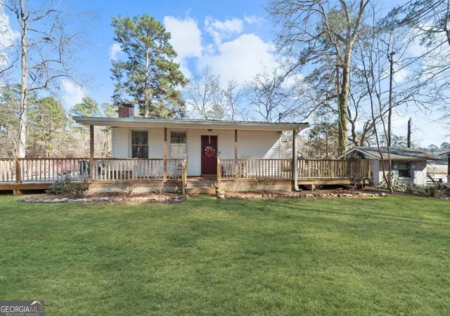 Homes for sale in Eatonton, GA | 109 Horseshoe Beand Road, Eatonton, GA 31024 | MLS# 10716604