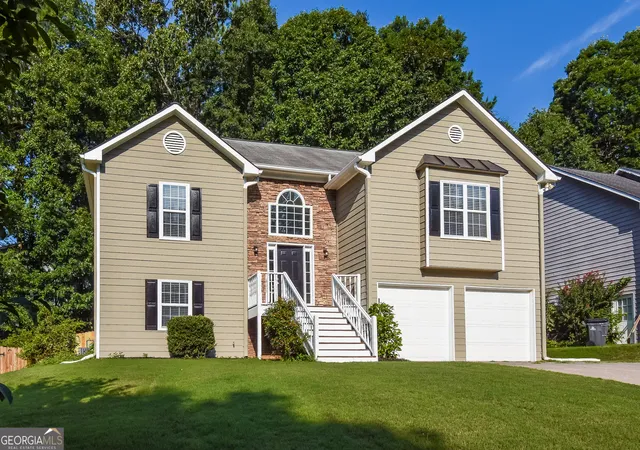 Photo 3 of Single family home for sale at 4917 Baker Plantation Way, Acworth, GA 30101 | MLS# 10784659 | Listing updated on 2026-10-10