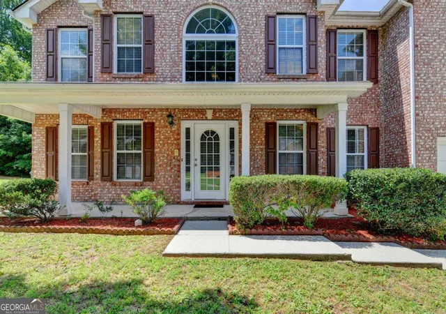 Photo 3 of Single family home for sale at 5187 Miller Woods Trl, Decatur, GA 30035 | MLS# 10792649 | Listing updated on 2026-09-20
