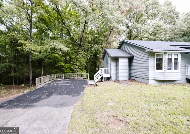 Photo 4 of Single family home for sale at 2447 Martin Ml Rd, Newnan, GA 30263 | MLS# 10819838 | Listing updated on 2026-08-20