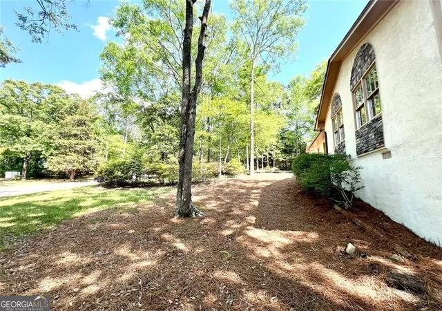 Photo 4 of Sale Pending at 2304 Rolling Acres Ct, Conyers, GA 30094 | MLS# 10739947 | Listing updated on 2026-07-01
