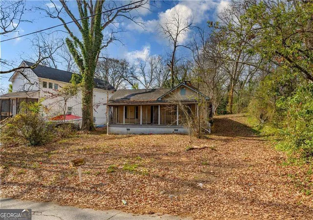 2nd image of 2965 Pearl St, Atlanta, GA 30344 | MLS# 10810556