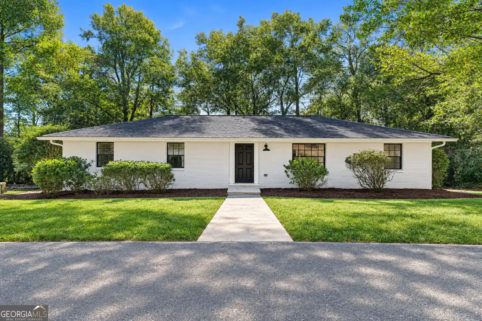 Photo 1 of Single family home for sale at 300 S Dale Ave, Calhoun, GA 30701 | MLS# 10872716 | Listing updated on 2026-10-28