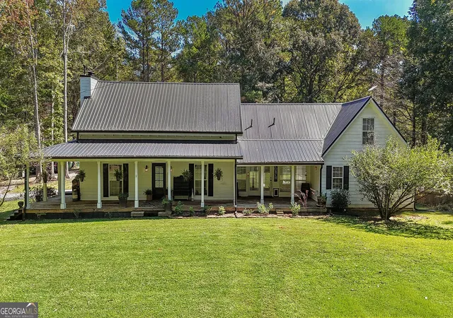 Single family home for sale at 1735 Highway 85, Senoia, GA 30276 | MLS# 10872313
